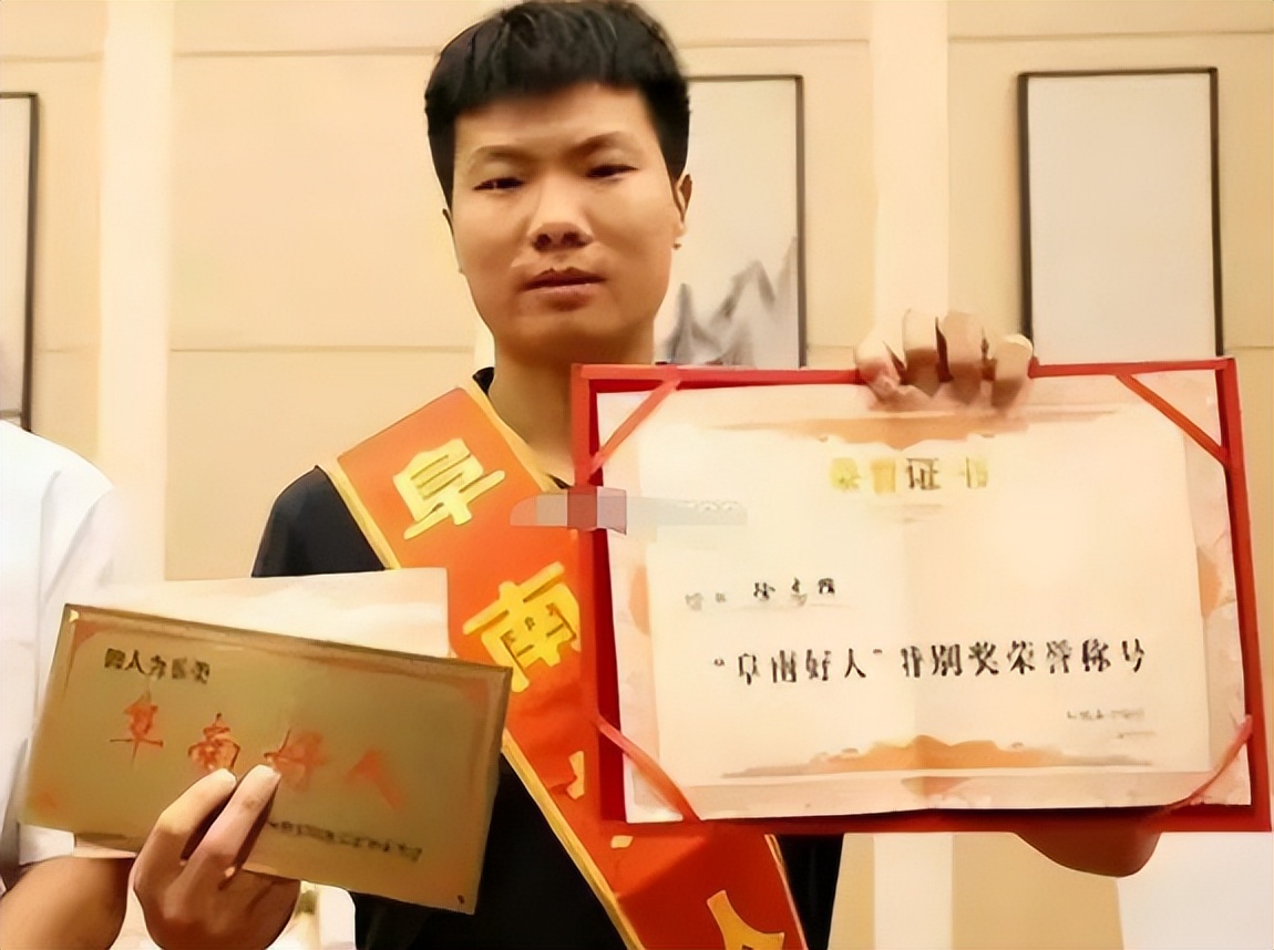 柯基被家暴男杀死,家暴柯基原视频