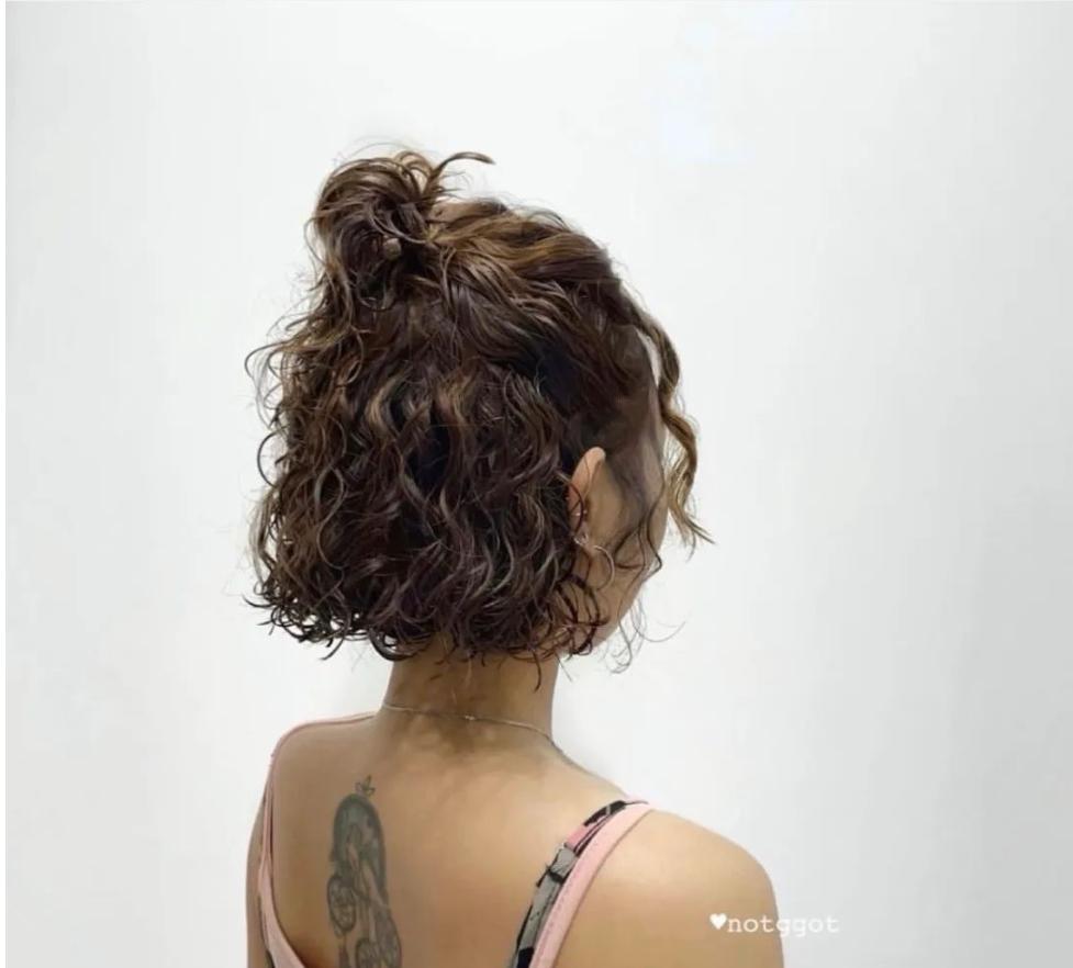 十款不挑脸型的短发甜美不烫不染,既好留长发又好看的短发