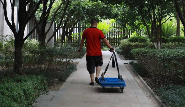 深圳搬家哪里找人手,深圳找正规的搬家公司