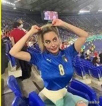 意大利模特声称曾与某切尔西球星偷情,大家猜猜这次是谁?