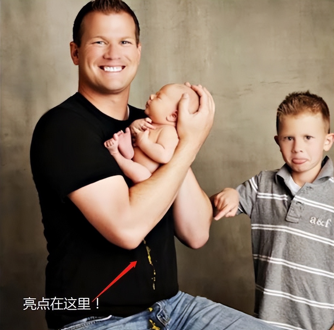 全家福摆拍失败搞笑视频,网友晒出的全家福引围观