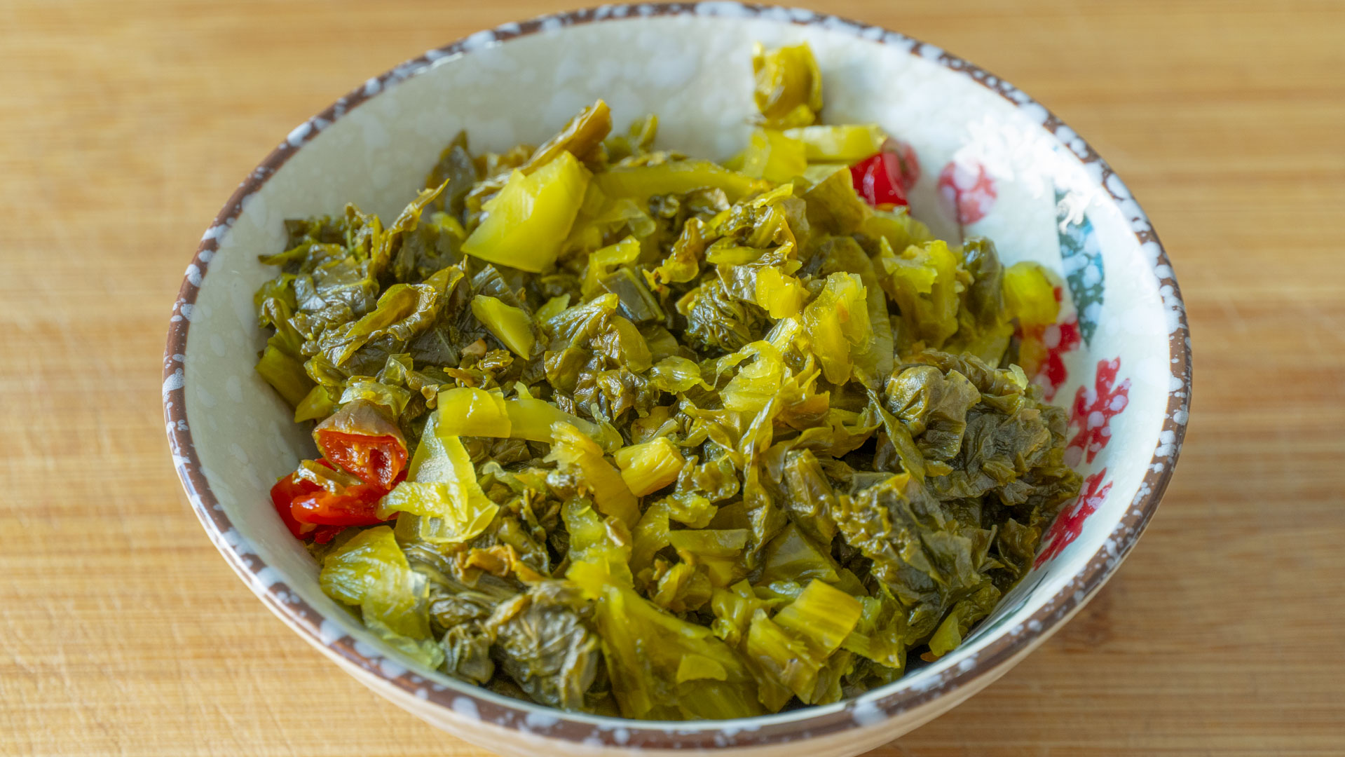 酸菜好吃不发臭的做法,酸菜鲜做的酸菜怎样吃才能更安全