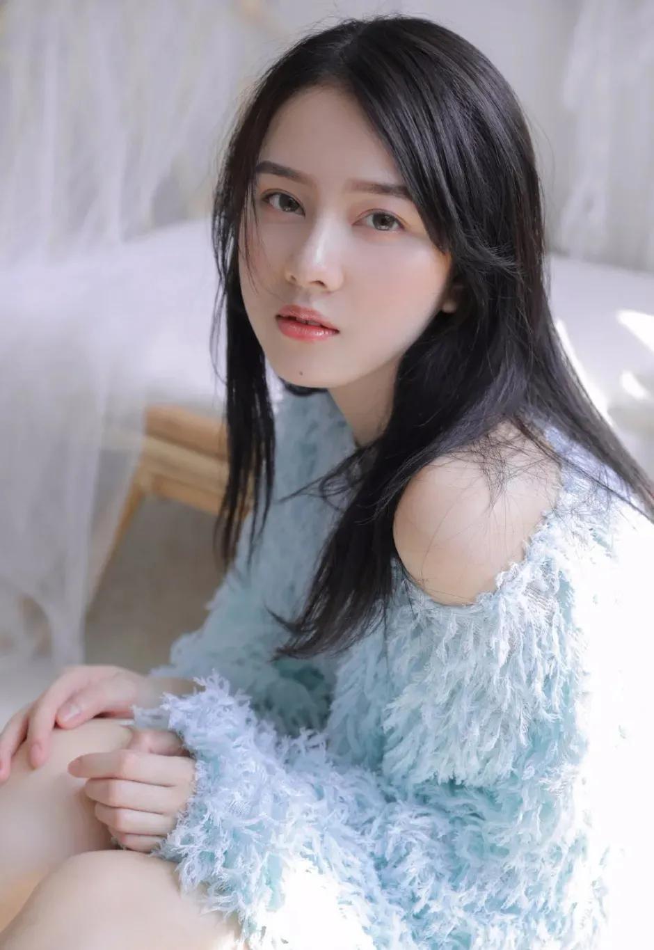 走在乡间的小路上,走在乡间的小路上口哨版