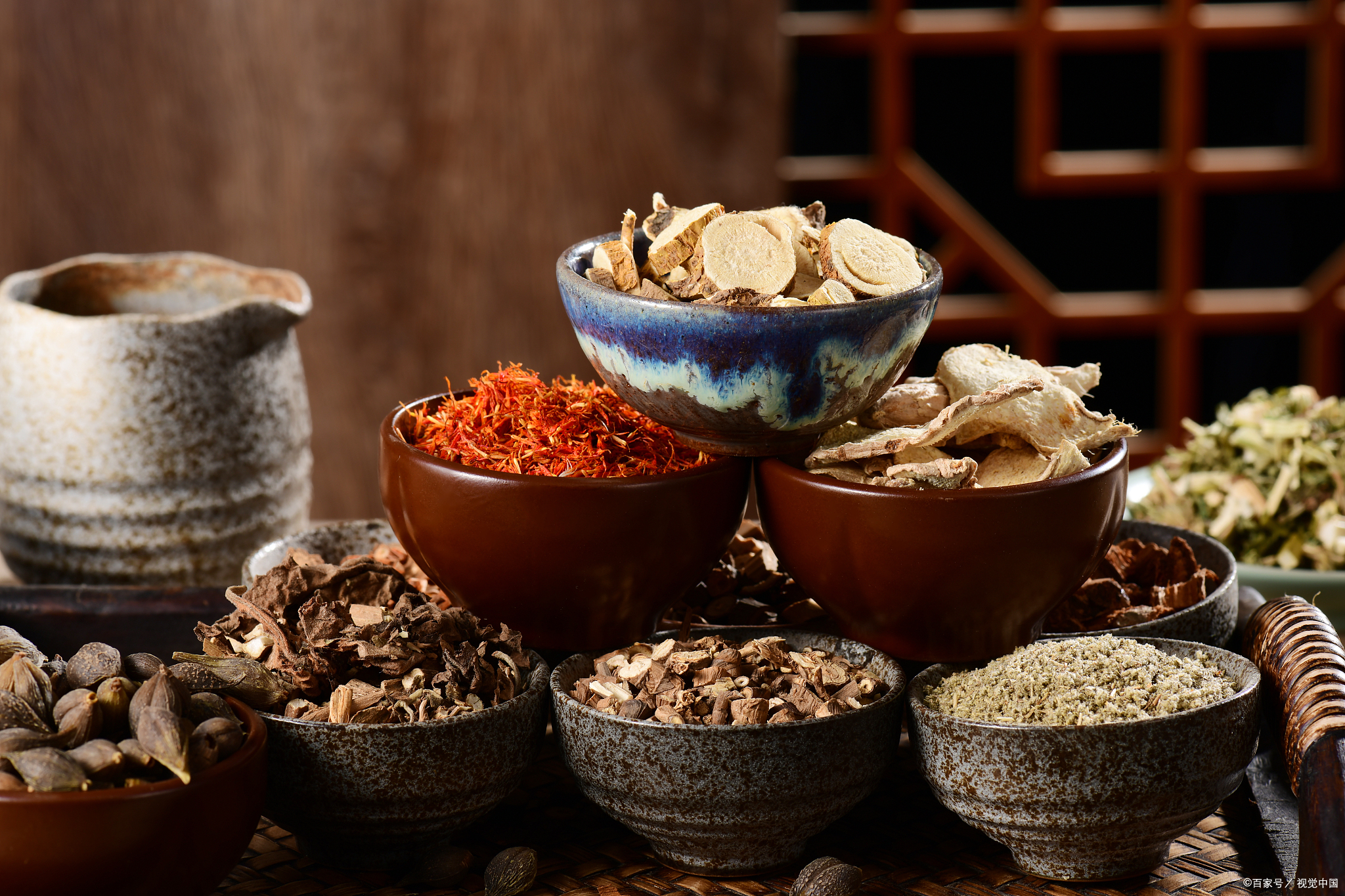 高血压头晕头痛拍打二个地方,高血压引起头晕头痛怎么解决