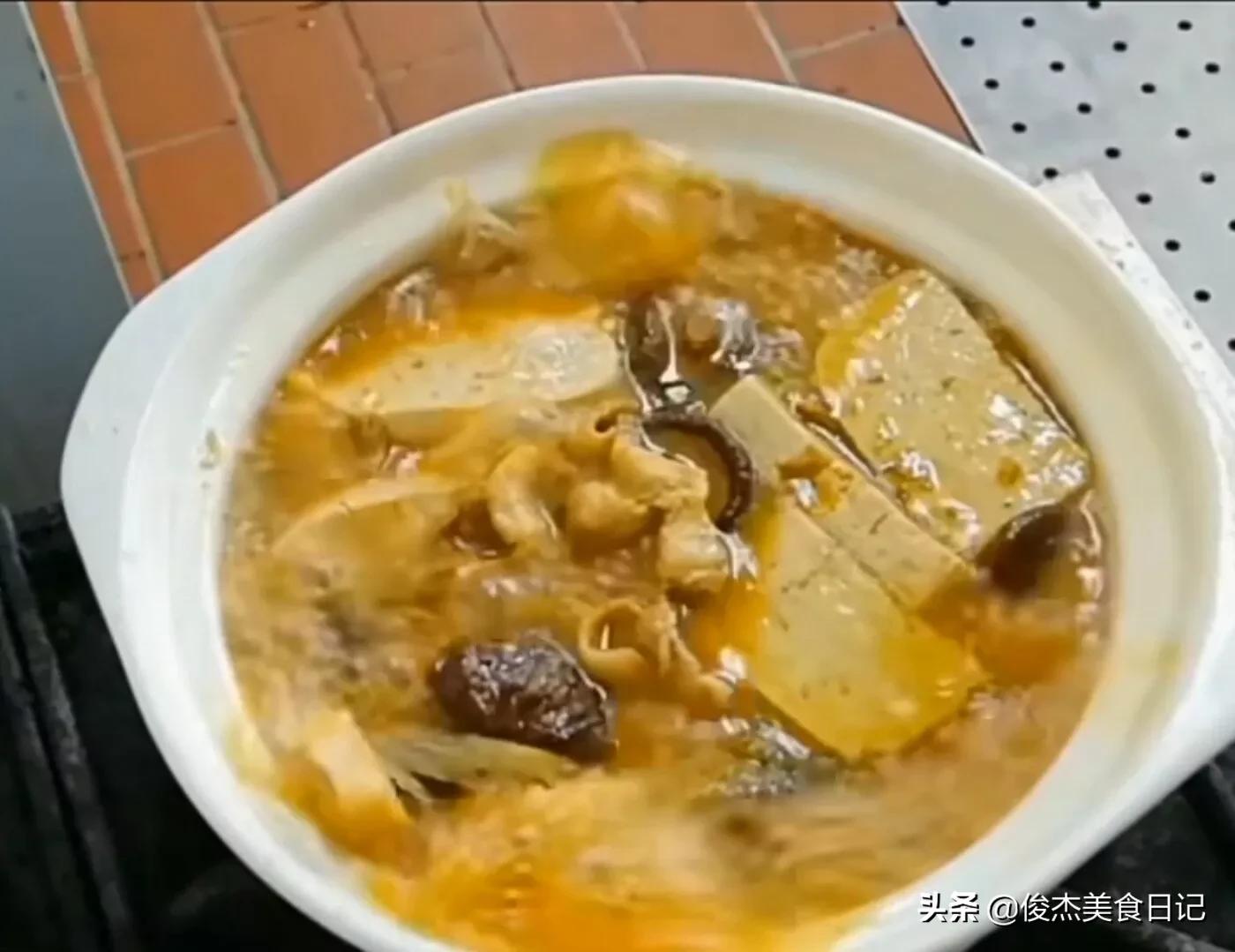 鱼头炖豆腐做法,鱼头炖豆腐最佳做法