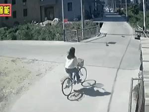 老婆包里发现的药片,老婆包里发现这个药片