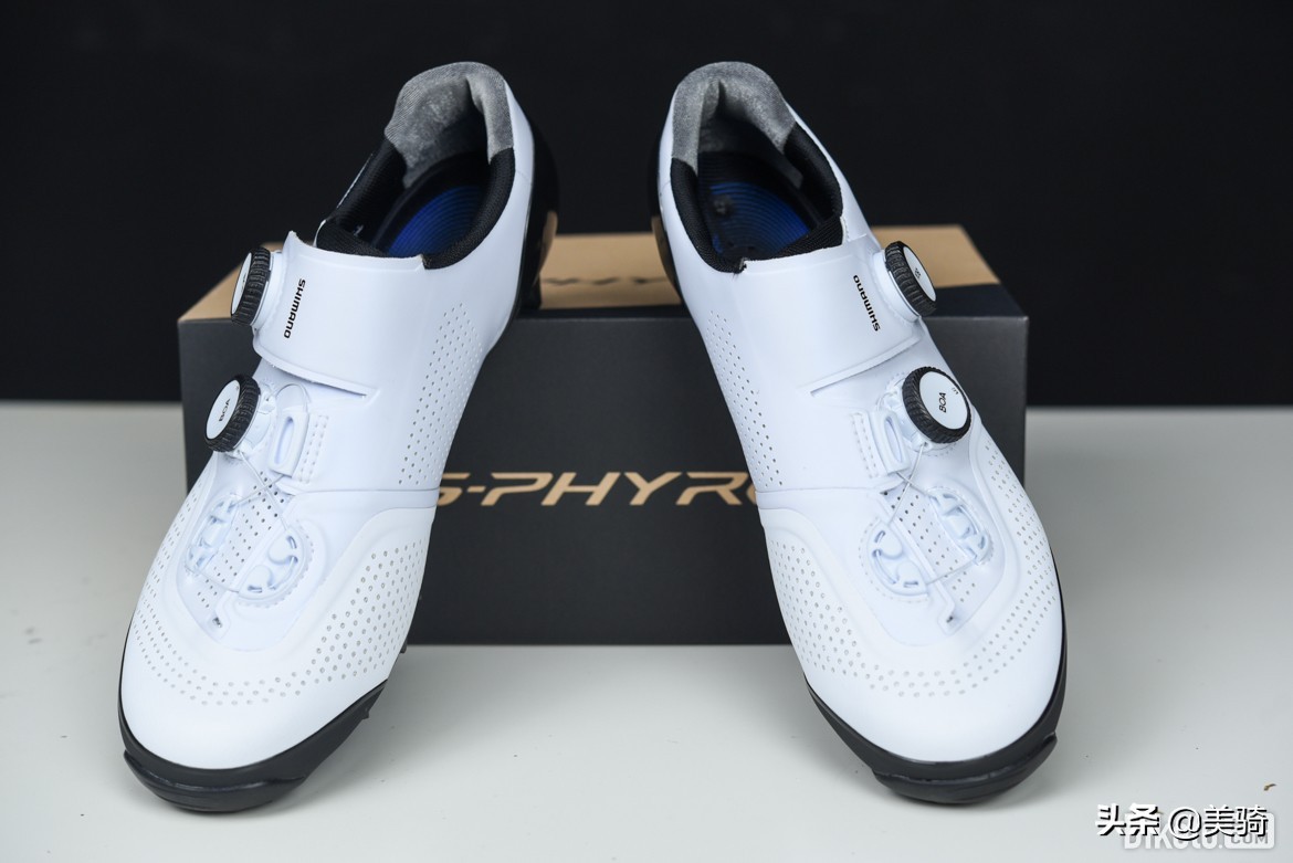更像RC9了?超轻旗舰山地锁鞋S-PhyreXC902快速开箱