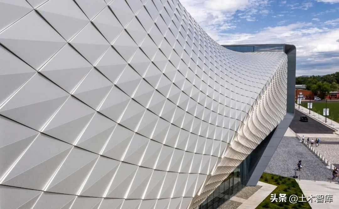 住宅铝板幕墙设计案例,铝板幕墙为什么豪宅这样设计