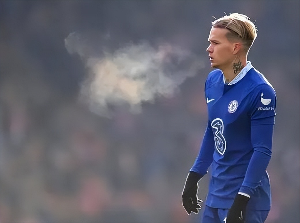 切尔西连夺3冠阵容分析,切尔西一胜难求从争冠变为保三