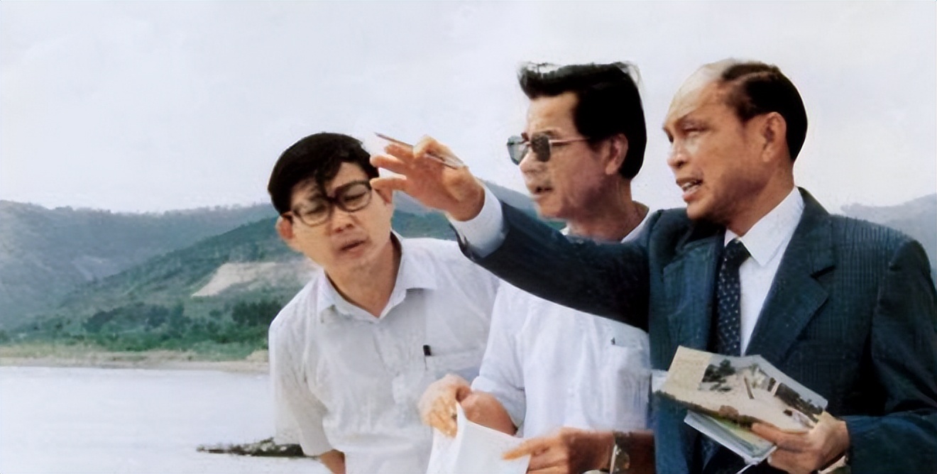 霍英东:从水上人到红顶巨贾的传奇一生