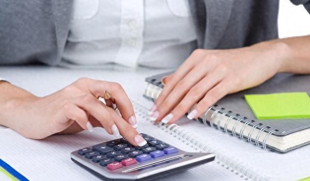 老会计月薪18000竟然裸辞,老会计返聘