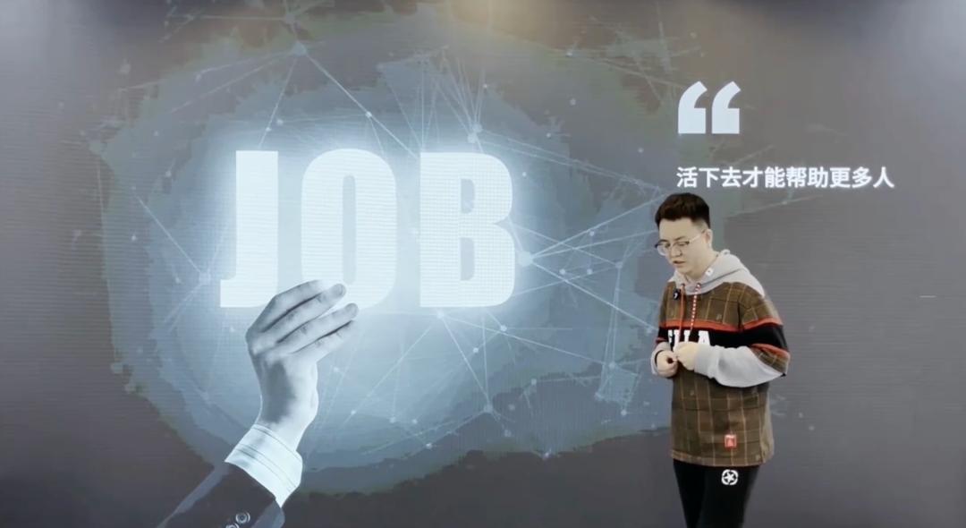 夜读：在妥协社会中，痛苦是一场奔赴新事物的征程