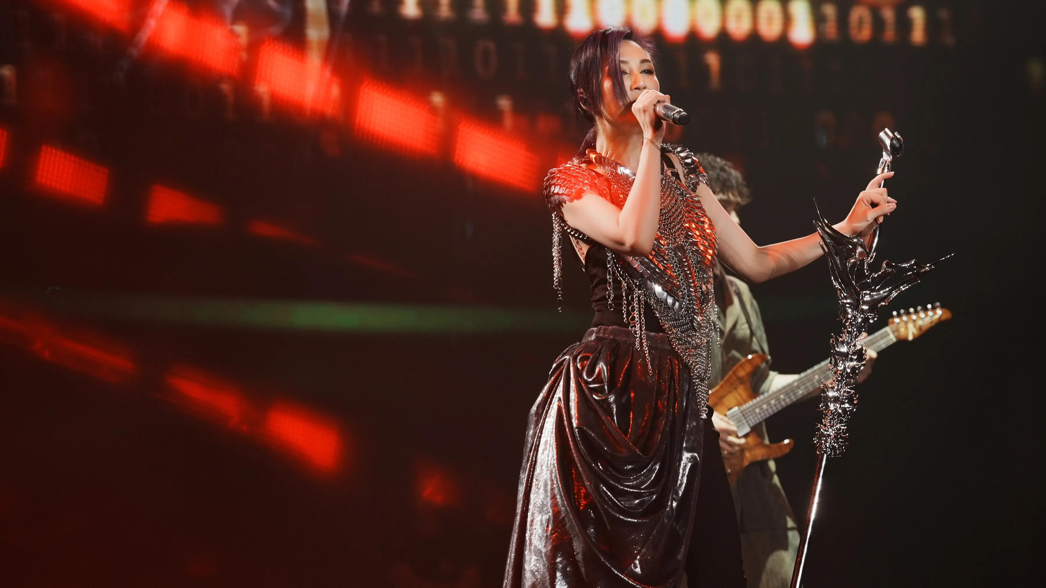 杨千嬅广州海心沙演唱会划龙舟,杨千嬅广州海心沙龙舟