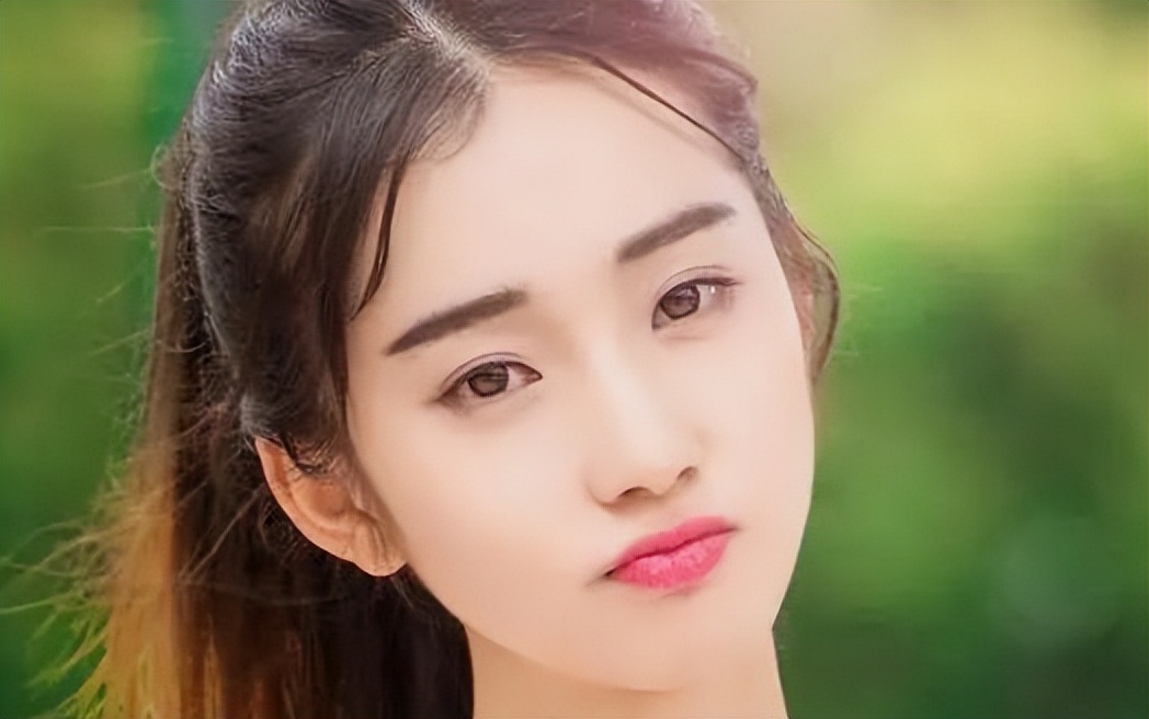 怎么样才能哄女朋友开心一点,怎么哄女朋友她都不理我咋办