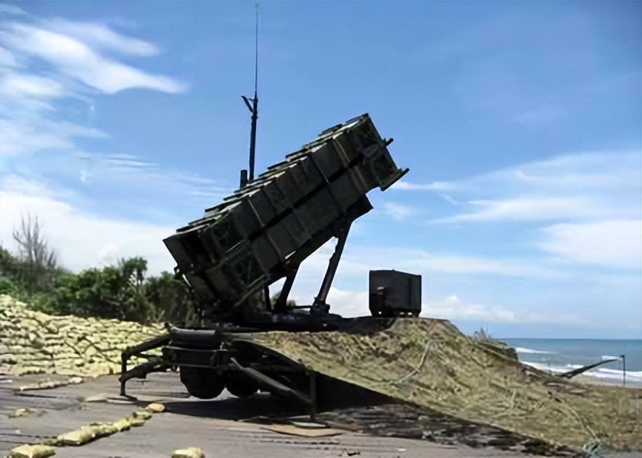 美情报官推演解放军对台作战全程,美军只有1种选择,结果已注定