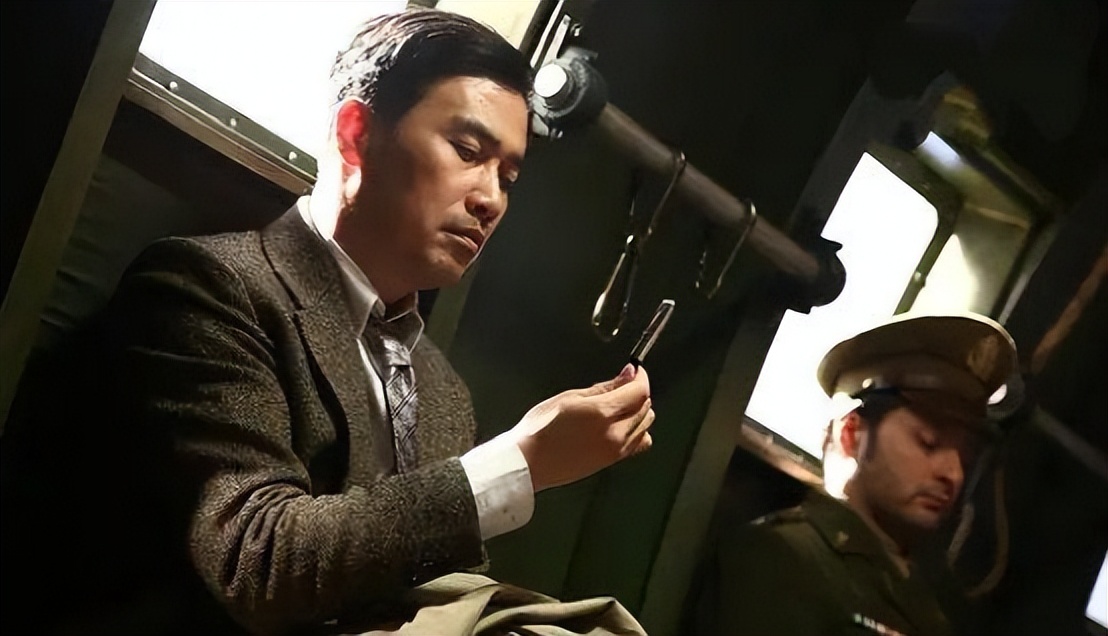 伪装者一生必看的三部谍战片,谍战剧潜伏和伪装者哪个好看