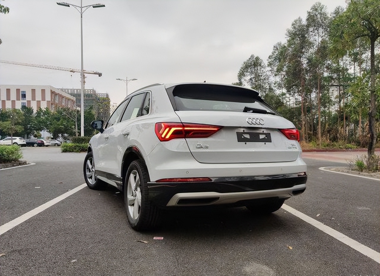 开完奥迪q3,开奥迪q3回村的反应