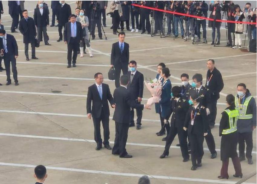 马英九衣锦回归！台湾千好万好还是不如家乡的山山水水好