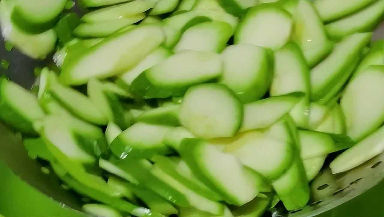 冰箱久置会有什么危险,冰箱久存食物危害事件