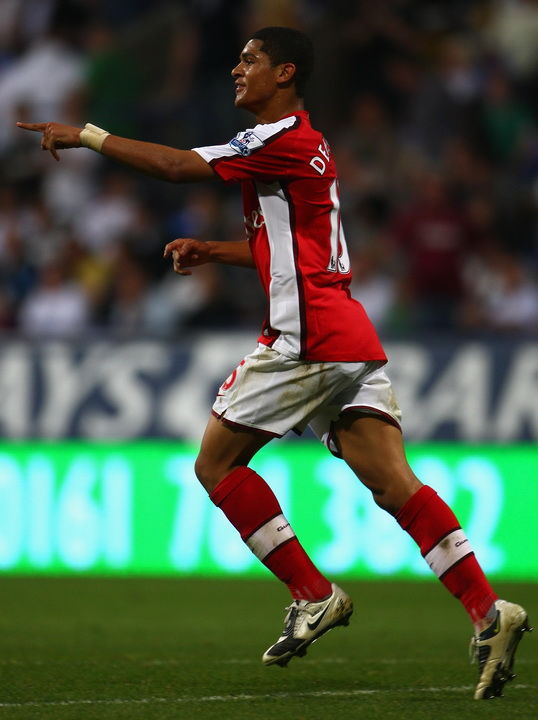 小罗足球生涯经典视频,小罗05-06赛季无敌盘带集锦