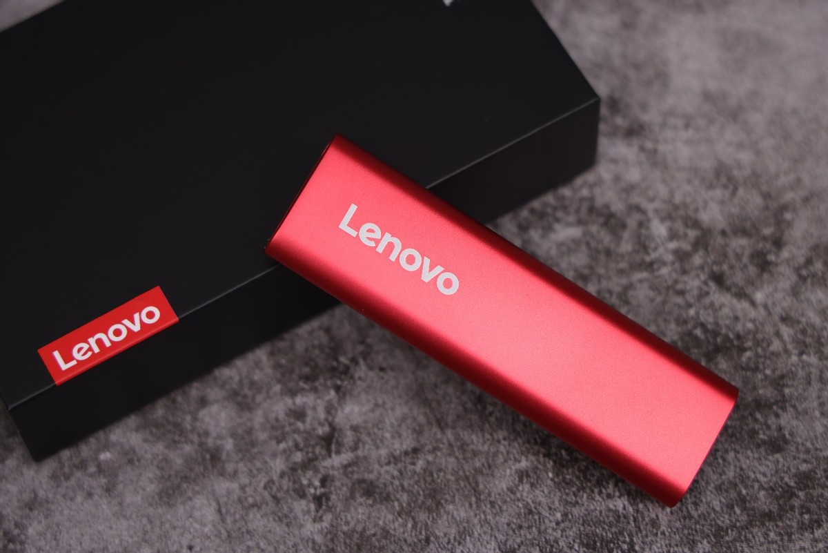 小似U盘，容量最高2TB：联想逐星ZX1移动硬盘评测