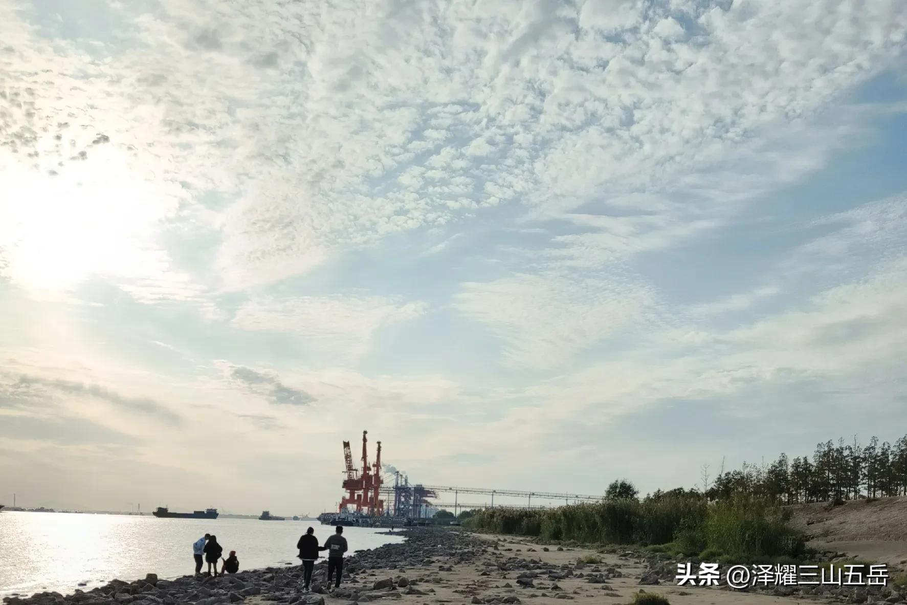 找寻都天庙炮台大概位置后参观六圩轮渡旧址公园之我见