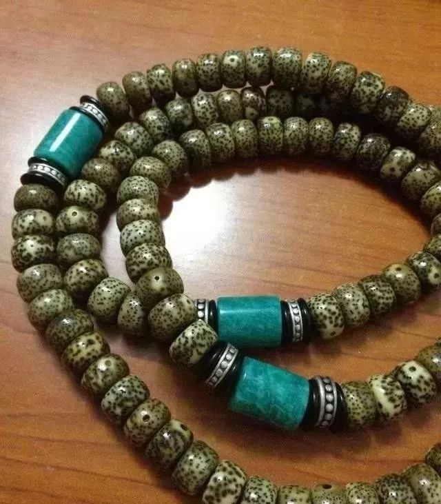 星月菩提奶油黄是什么,星月菩提如何盘玩成白的