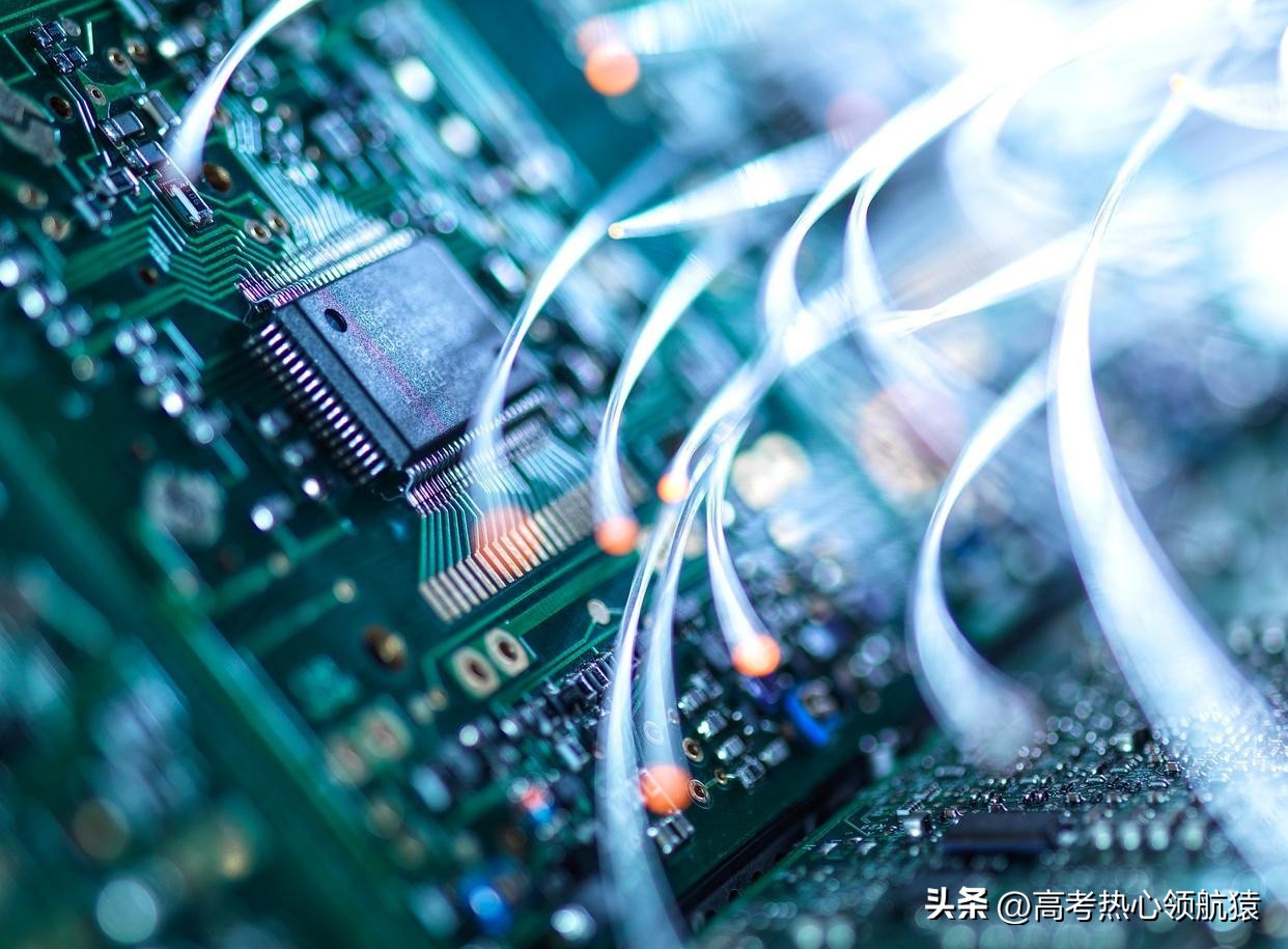 张雪峰谈电子信息工程就业方向,张雪峰谈女生电子信息专业考研