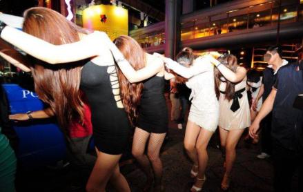 东莞黑势力真实案例纪录片,东莞扫黄事件舆论分析