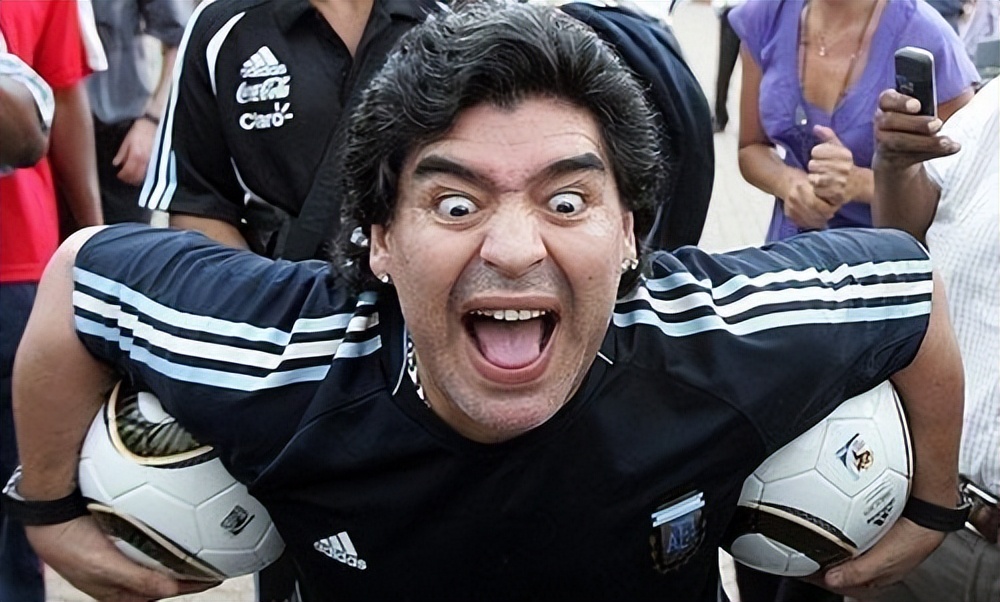 世界足坛20大奇葩,足坛20大奇葩时刻天下足球