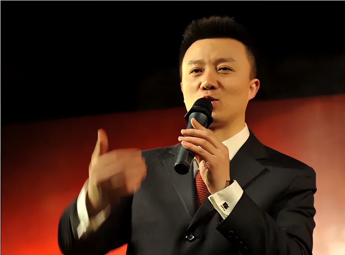 新闻联播潘涛年轻照片,新闻联播潘涛是哪年出生