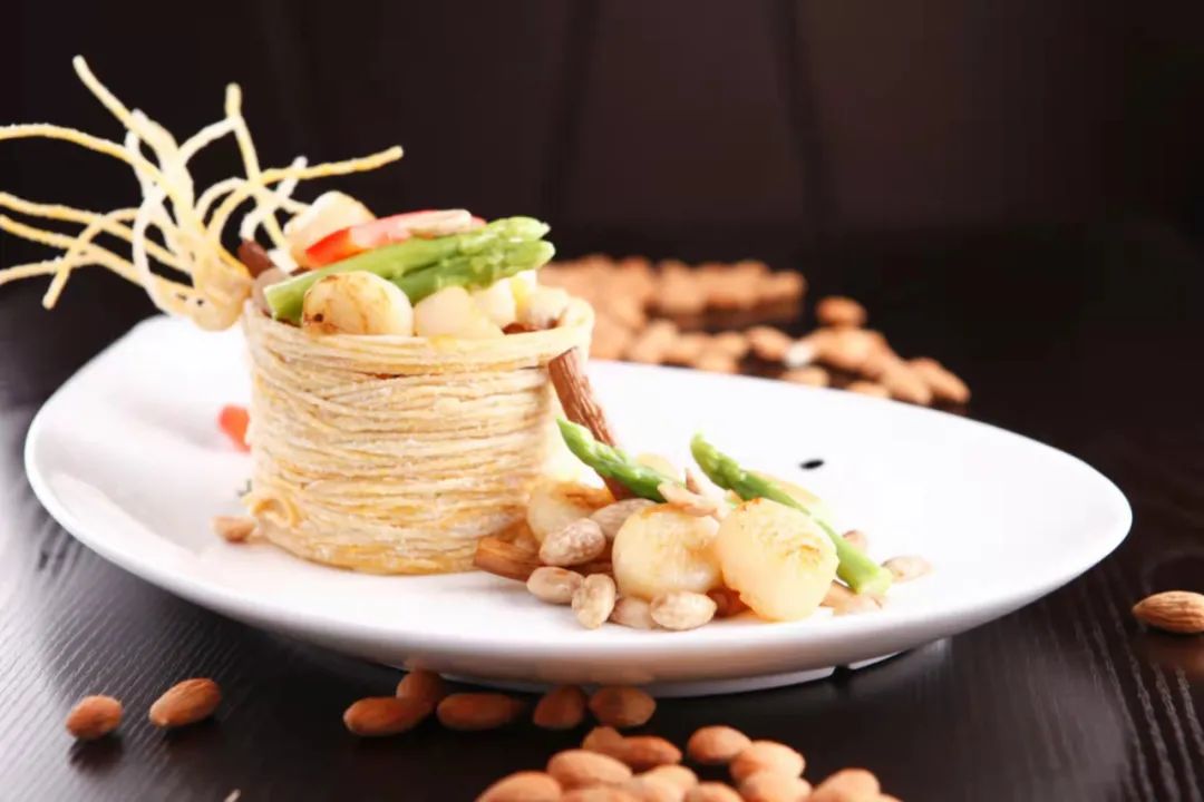 无锡惠山区泓历新禧几星级,无锡泓历新禧员工一个月休几天