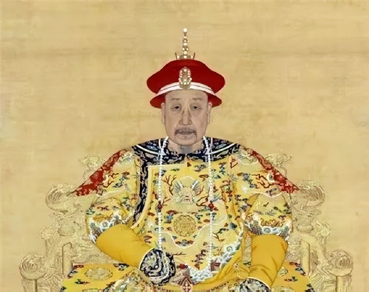 2005年，男子借9万元买破袈裟，发现夹层有一物，后拍出1.3亿天价