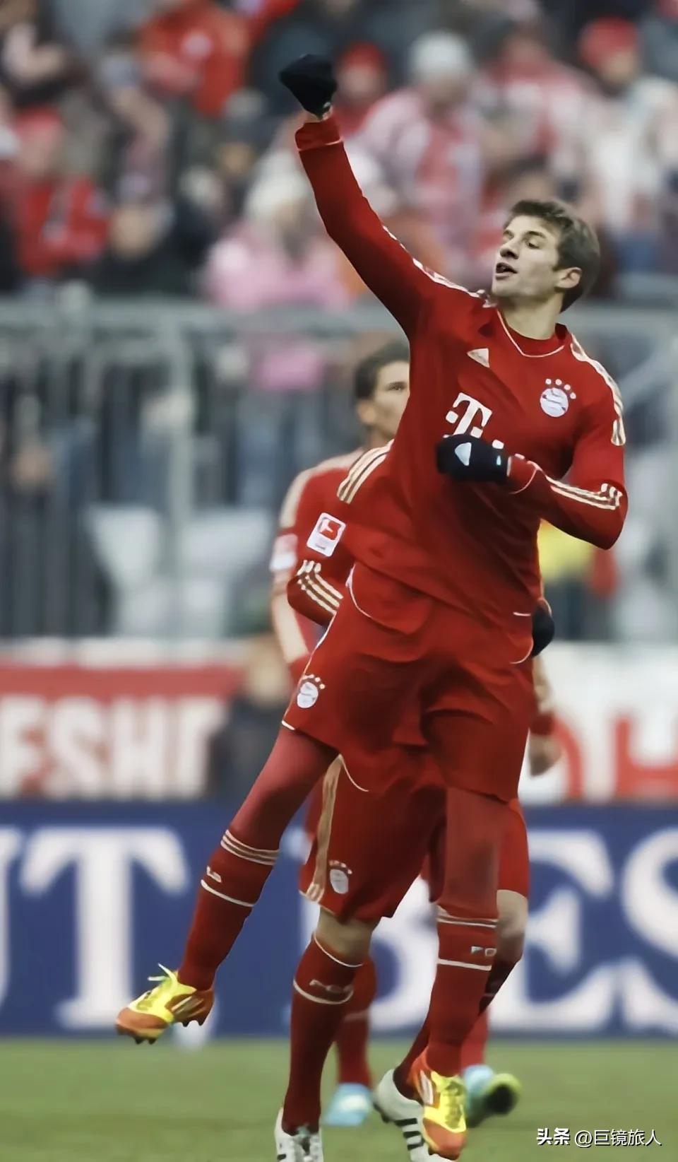 穆勒超远距离射门,穆勒狗刨