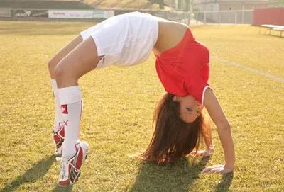 各国足球拉拉队美女服装,女足球拉拉队图片