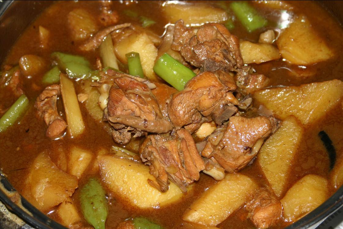 炖鸡肉发柴，原因是你只会焯水，大厨教你一个诀窍，鸡肉又鲜又嫩