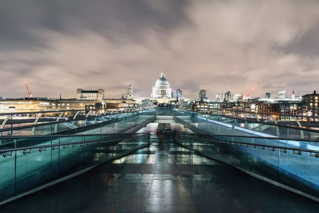 什么是外汇量化交易,外汇场外交易和场内交易的区别