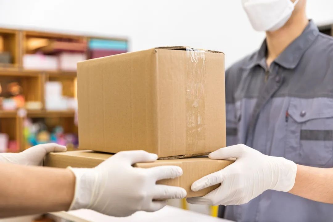 大件家具怎样搬运快递呢,大件物流衣柜怎么拆开