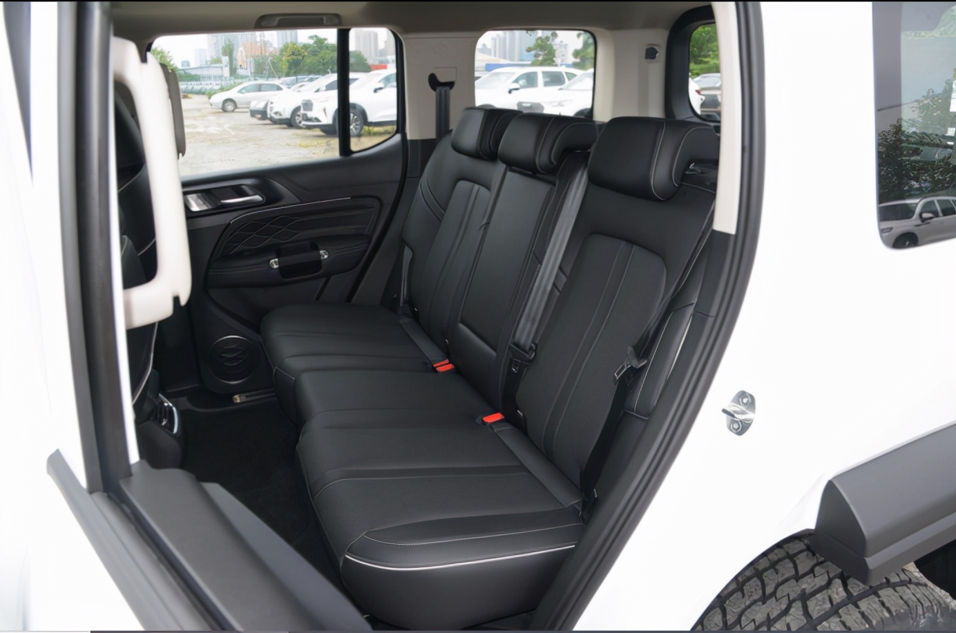 家用suv怎么选大叔们钟爱这两款,低调沉稳中年男人适合开的中型suv