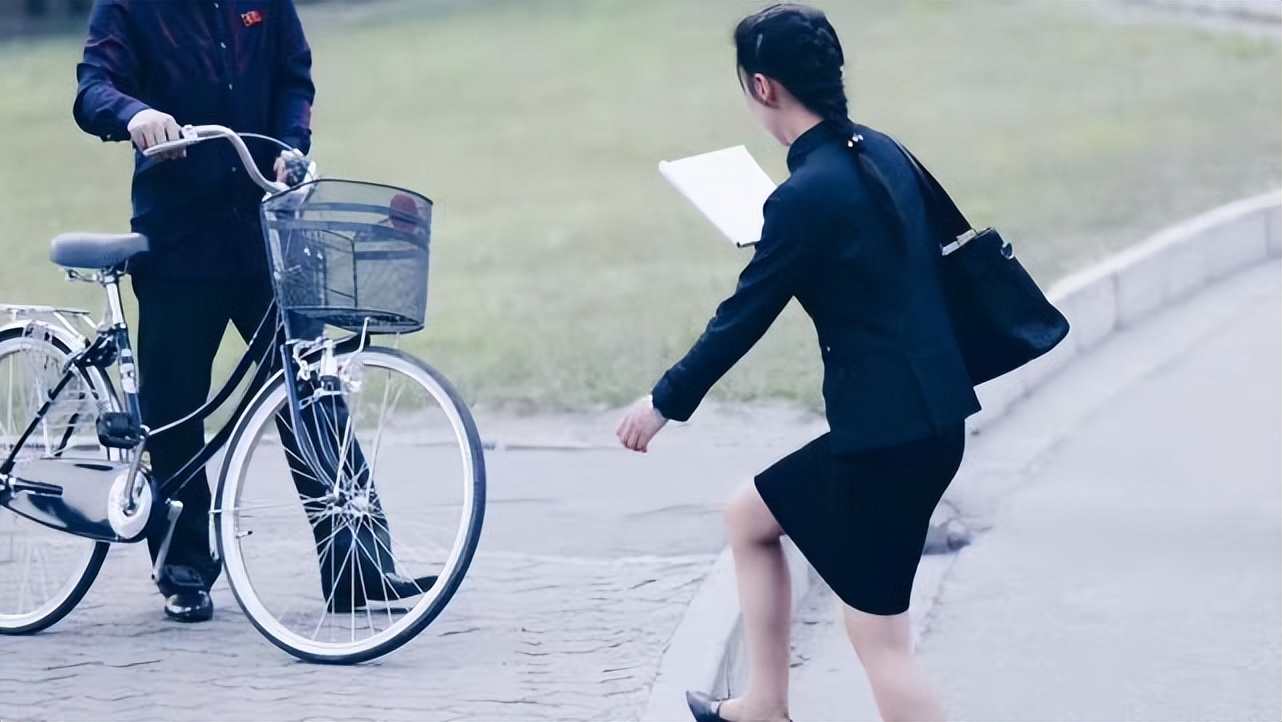 朝鲜女孩喜欢买的几件商品，每一样都是身份的象征