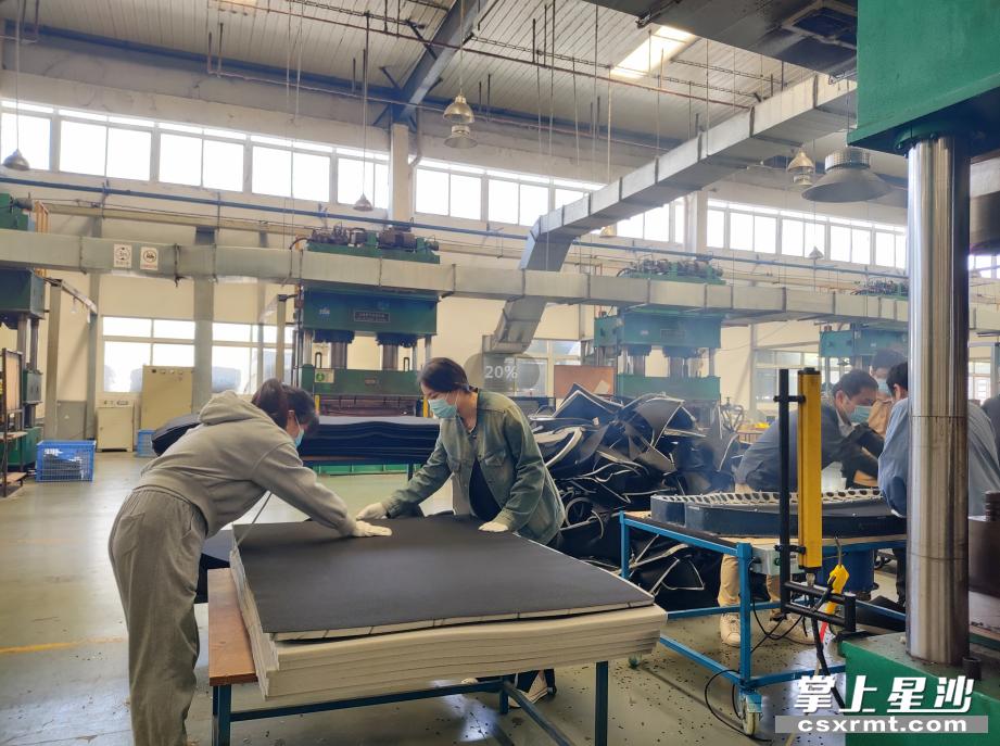 娘家人外出打工,娘家人工作