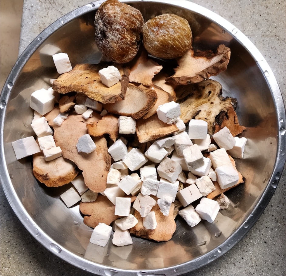 广东人爱吃的10道经典广东靓汤,广东人最喜欢喝的十款炖汤