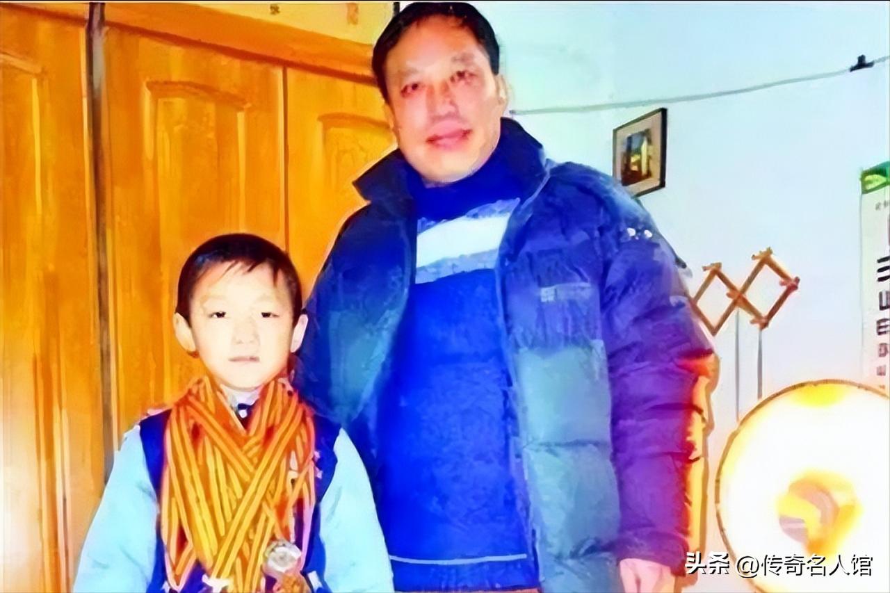 8岁参军的神童何雪豪,中国神童何雪豪