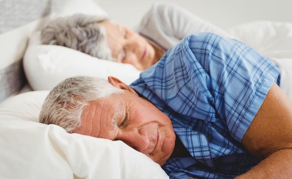 长期裸睡的人可能会提高睡眠质量,如果长期裸睡会怎么样