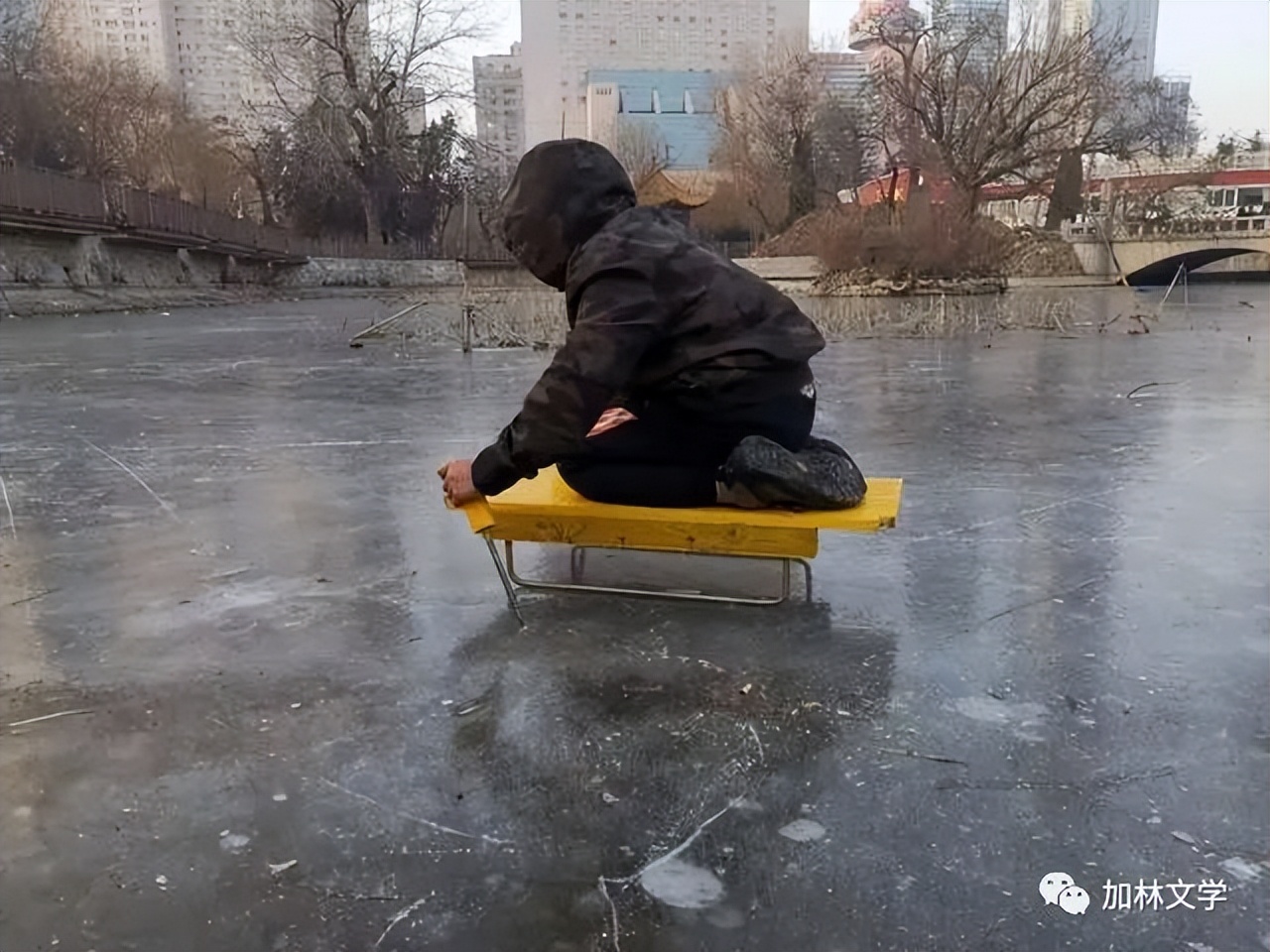 滑冰车小游戏,速滑摩托车游戏