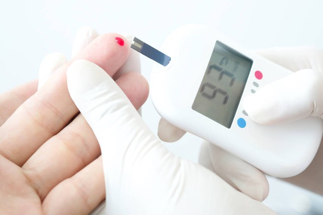 高血糖患者可以吃哪些低糖水果,有高血糖又有低血糖饮食怎么吃