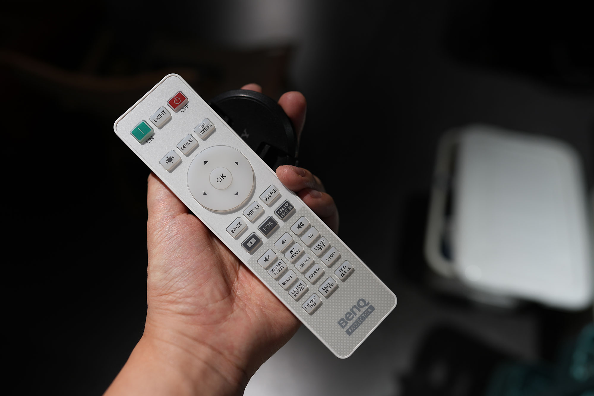 明基2540投影机测评,同价位投影仪和电视机对比