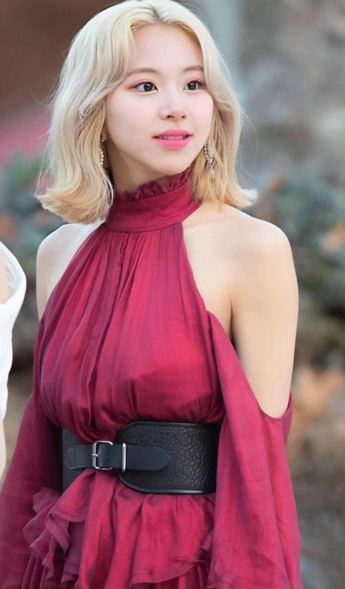 从人气垫底到拥有百万直拍的鬼马爱豆！她怎么变美的？