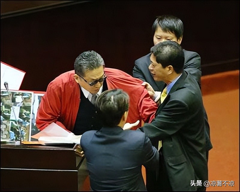 爱国大师李敖到底有多敢说,台湾名人李敖有话说