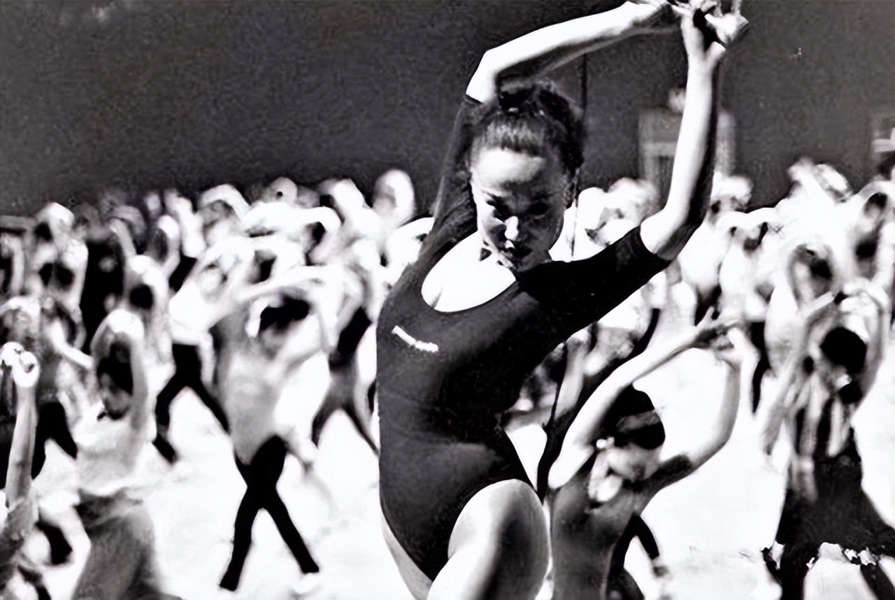 中国第一代健美皇后马华,健美皇后马华是因什么病去世的